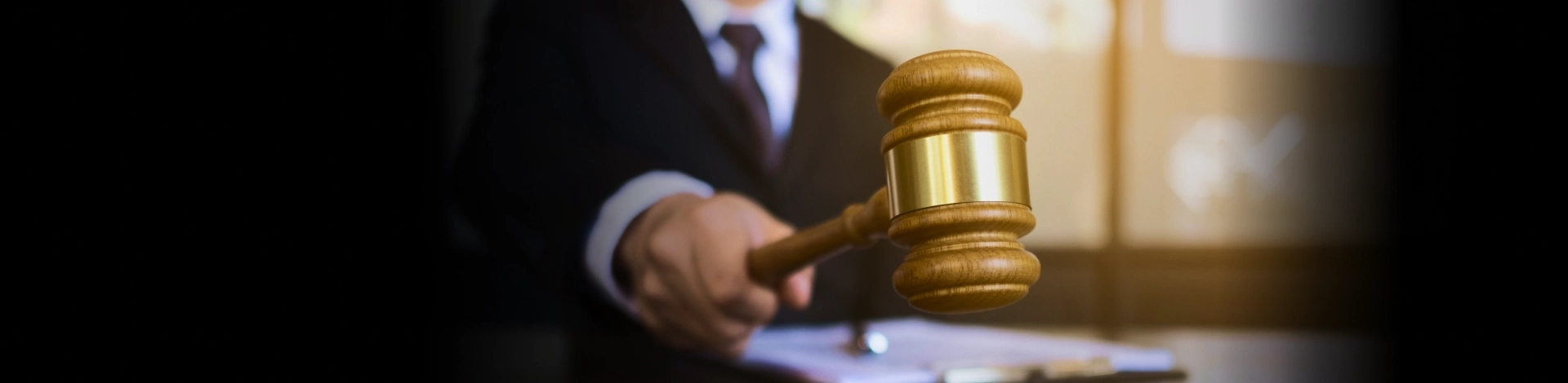 Defesa perante conselhos de classe e órgãos regulatórios