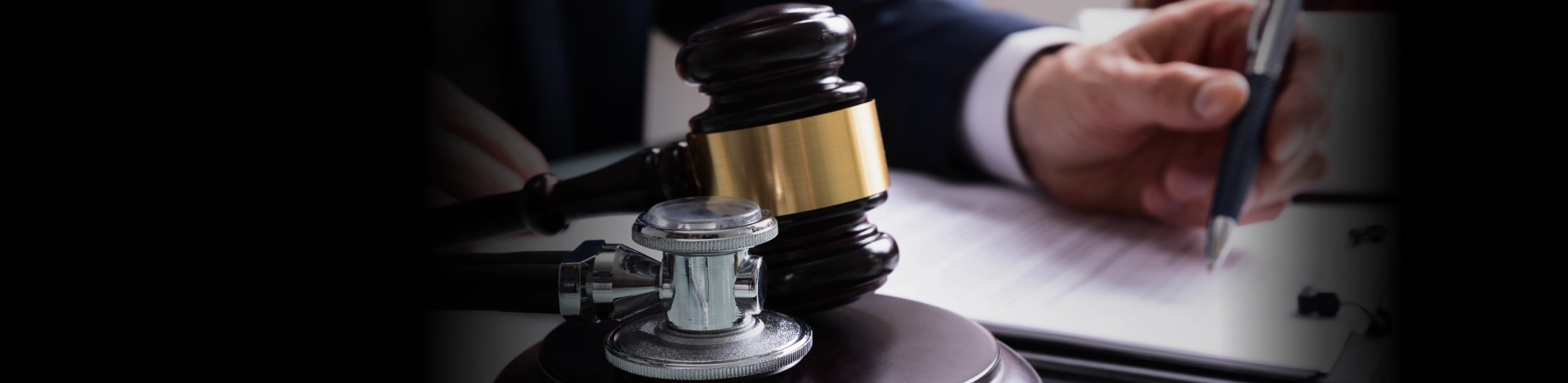 Termos de consentimento, contratos e outros documentos médicos