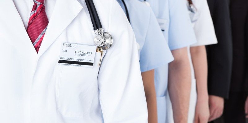 Carência Estendida FIES para Médicos Residentes: Direito Garantido por Lei e Protegido pela Via Judicial