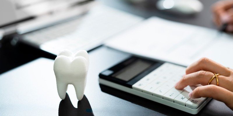 <strong>EQUIPARAÇÃO HOSPITALAR: Dentistas, reduzam com segurança sua carga tributária</strong>