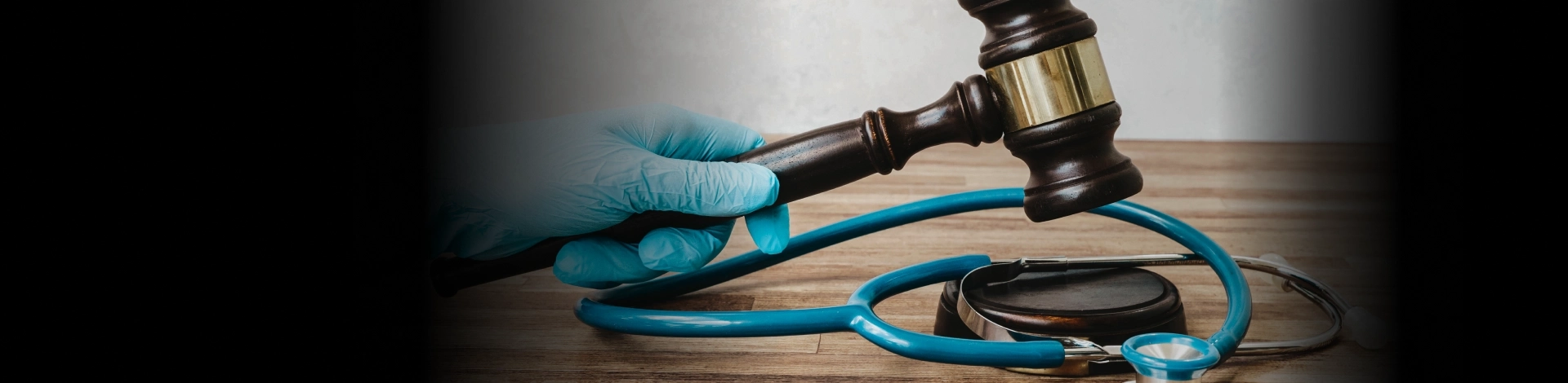 Especialistas em Defender Seus Direitos  Ações contra Planos de Saúde  e o Estado