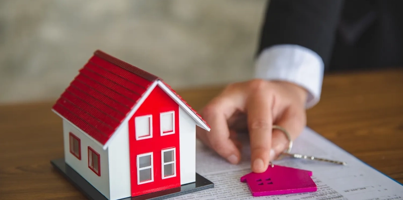 Reajuste Ilegal em Imóveis: <br /><strong>Reembolso Duplo e Seus Direitos</strong>