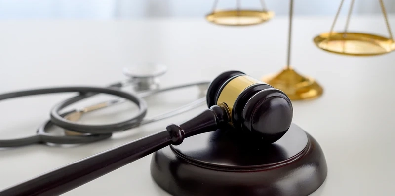 A Inadmissibilidade da Recusa de Medicamentos Off-label por Planos de Saúde: Uma Análise Legal e Ética