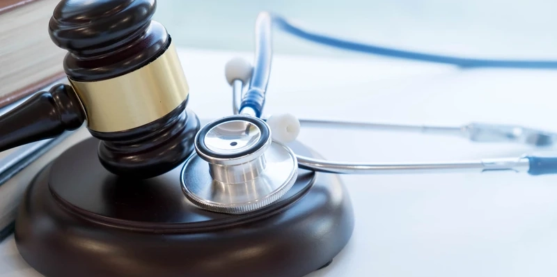 Cobertura de Cirurgias de Transgenitalização por Planos de Saúde: Uma Questão de Direito e Dignidade