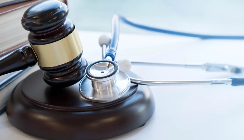 Cobertura de Cirurgias de Transgenitalização por Planos de Saúde: Uma Questão de Direito e Dignidade