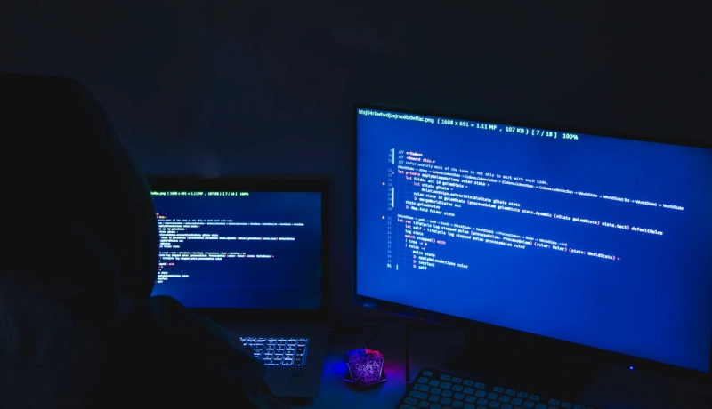 Responsabilidade de plataformas digitais em casos de hackeamento: direitos dos usuários e indenizações