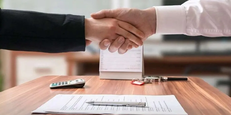 Inclusão fraudulenta de sócio e responsabilidade da Junta Comercial: quando o erro administrativo vira dano moral